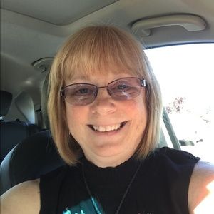 Meet your Posher, Sharon